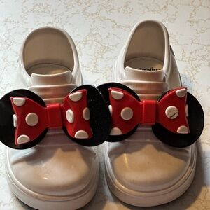 Minnie Mouse shoes